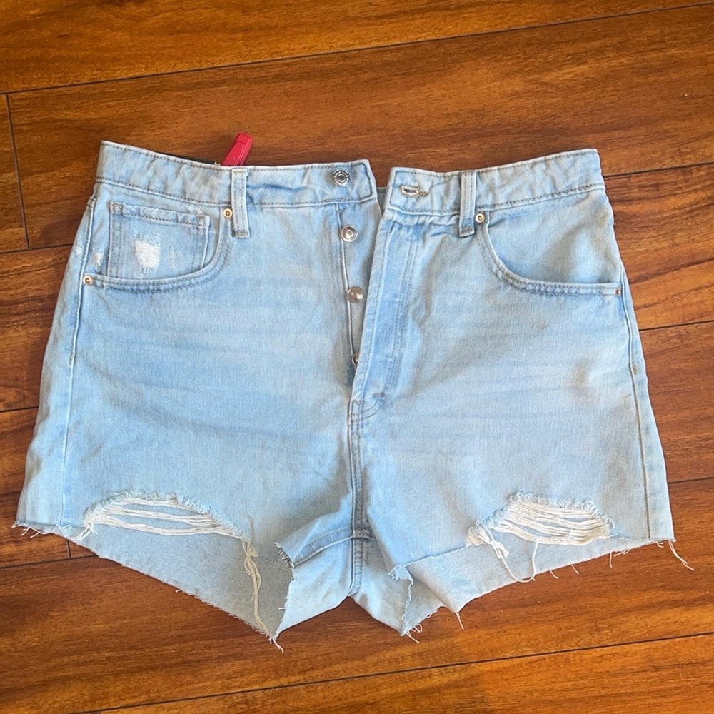 NWT Wild Fable Light Blue Distressed Denim Shorts Size 14